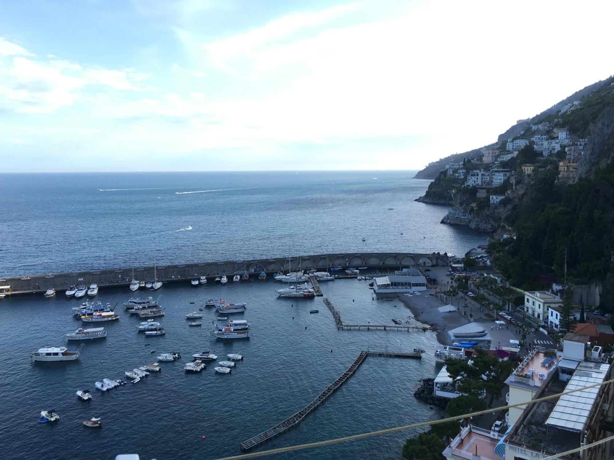 Apartments Amalfi Design Sea View Accessible By 250 Steps ห้อง รูปภาพ