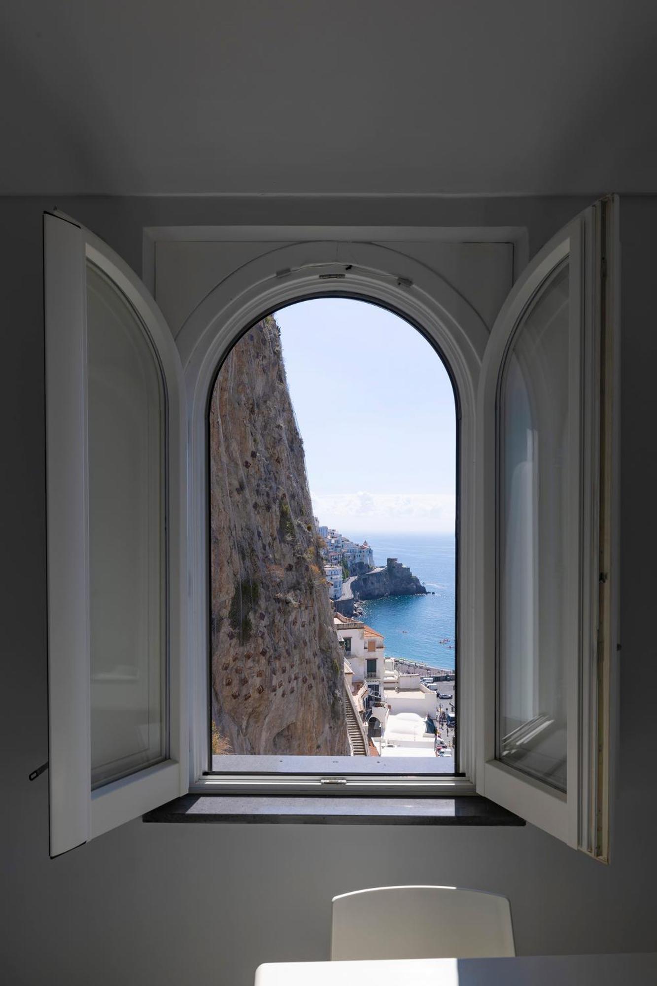 Apartments Amalfi Design Sea View Accessible By 250 Steps ภายนอก รูปภาพ