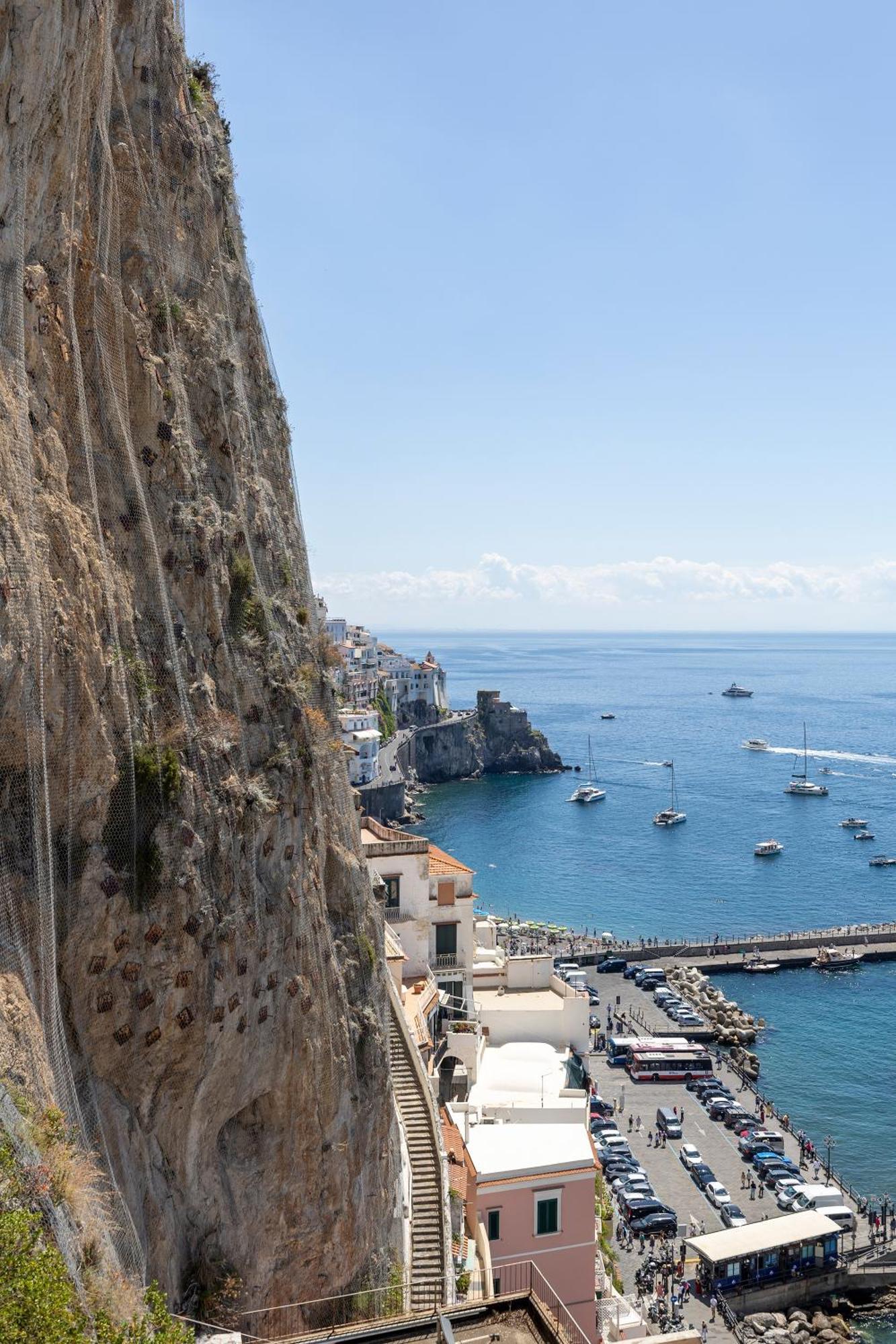 Apartments Amalfi Design Sea View Accessible By 250 Steps ภายนอก รูปภาพ