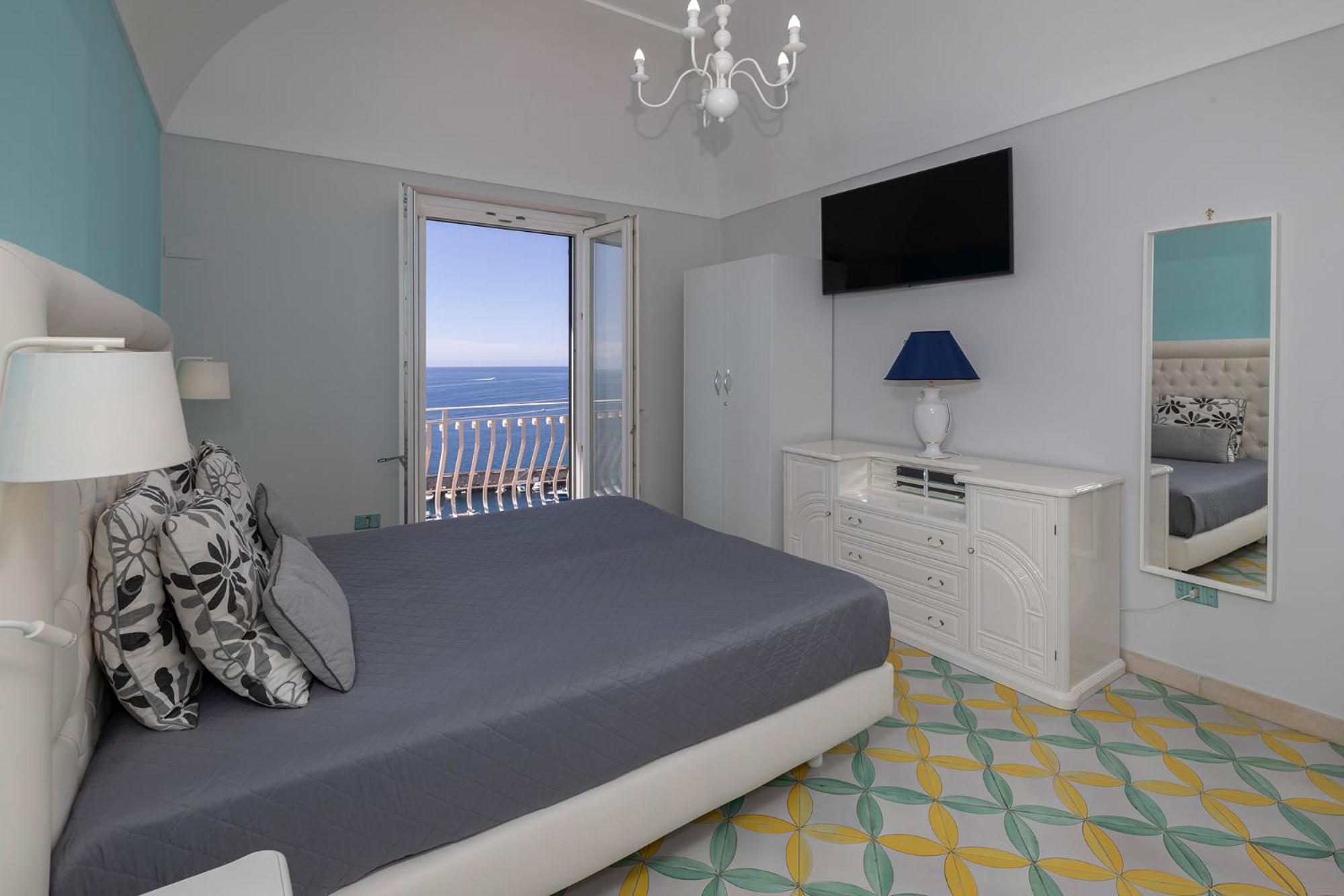 Apartments Amalfi Design Sea View Accessible By 250 Steps ภายนอก รูปภาพ