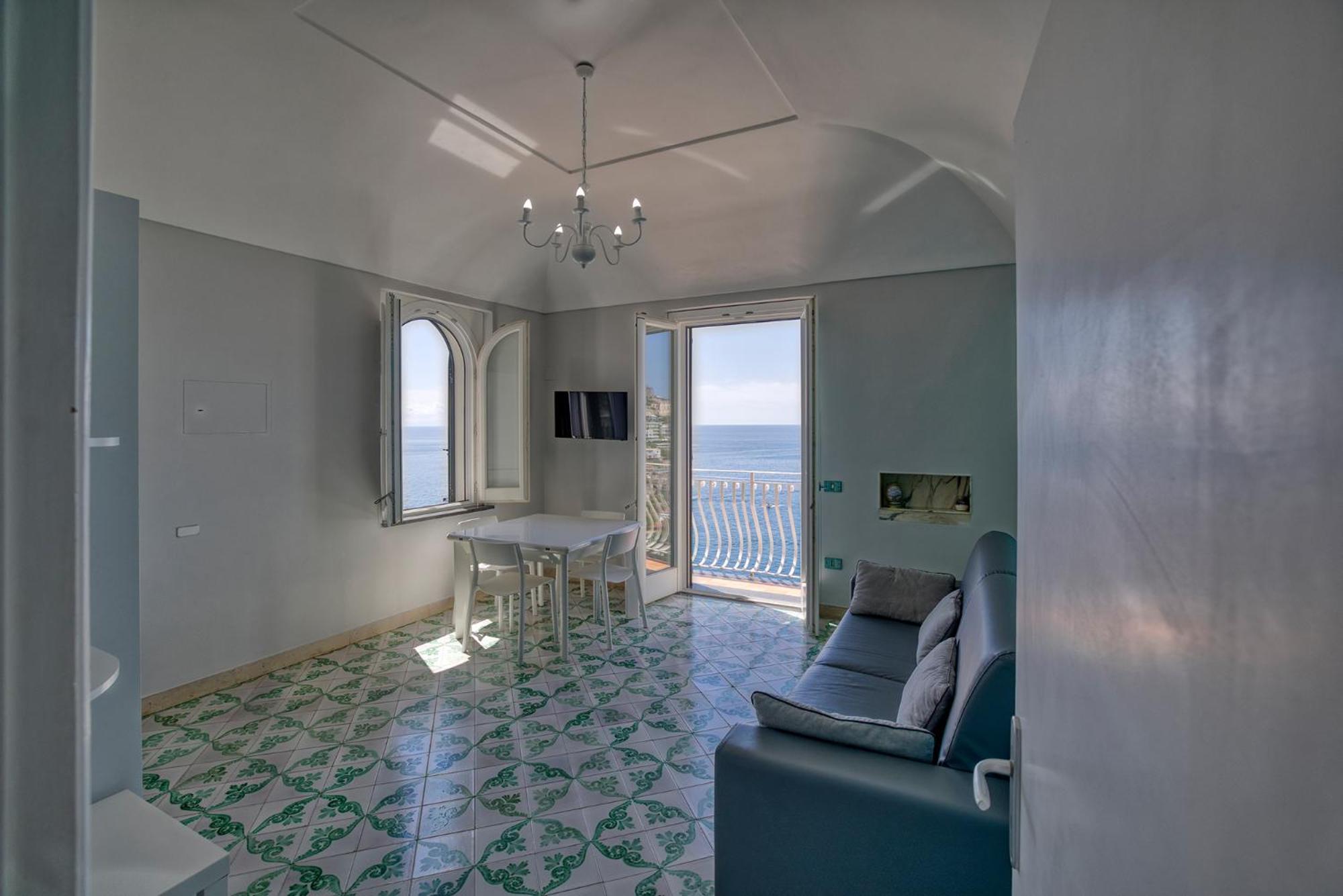 Apartments Amalfi Design Sea View Accessible By 250 Steps ภายนอก รูปภาพ