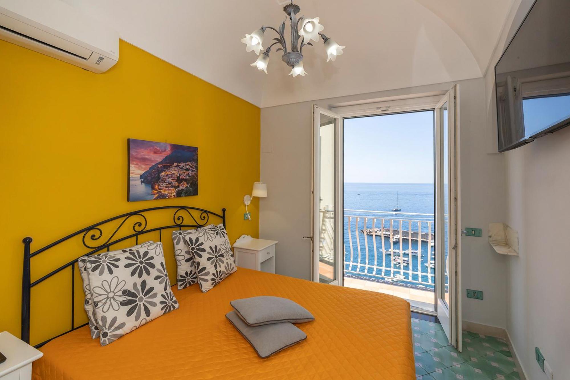 Apartments Amalfi Design Sea View Accessible By 250 Steps ภายนอก รูปภาพ