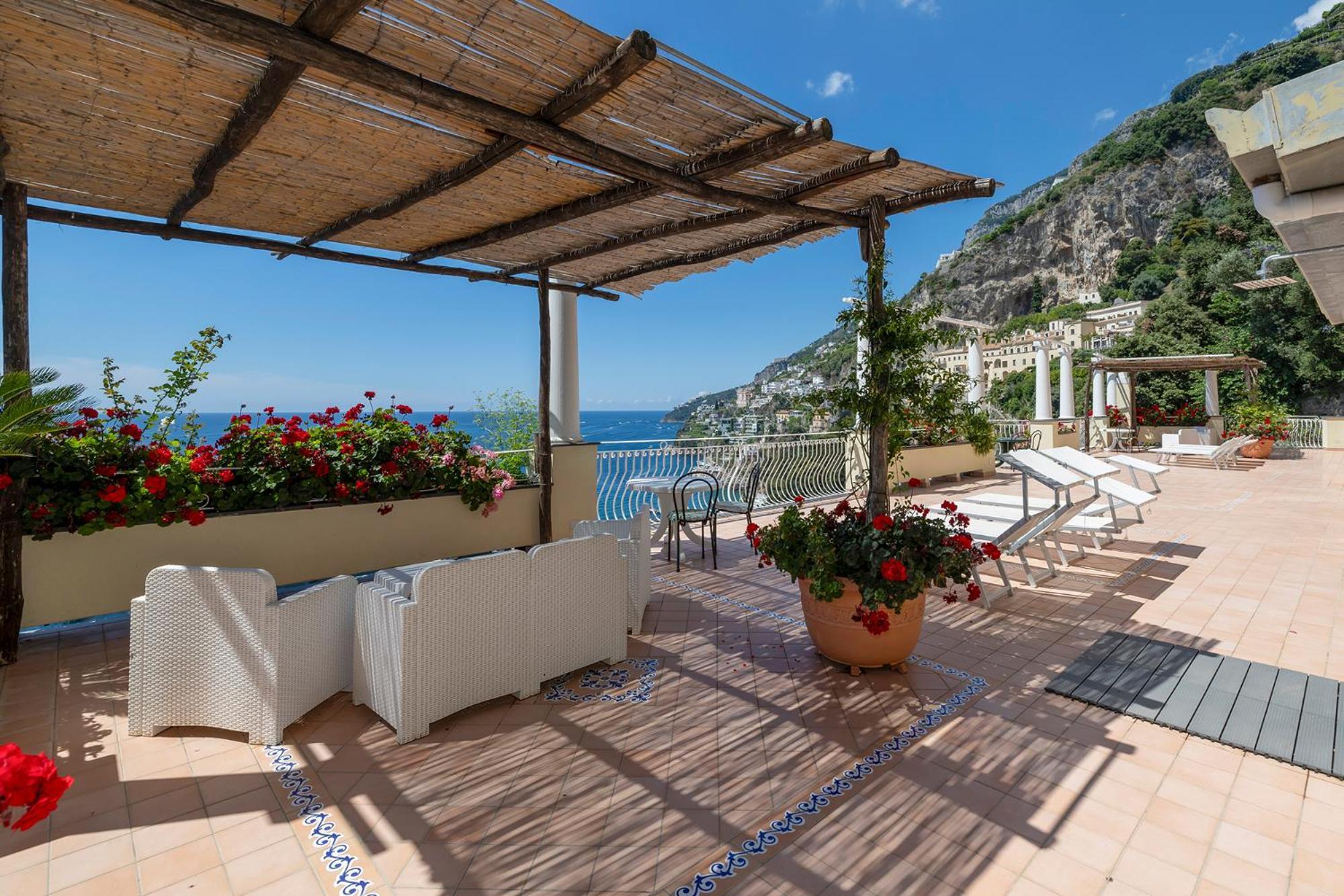 Apartments Amalfi Design Sea View Accessible By 250 Steps ภายนอก รูปภาพ