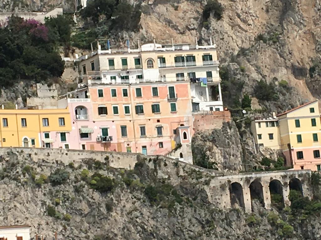 Apartments Amalfi Design Sea View Accessible By 250 Steps ภายนอก รูปภาพ